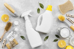 astuces-menage-diy-produits-d-entretien-DIY-produits-d-entretien-faits maison-les-ingredients-naturels-a-avoir-maman-organisation