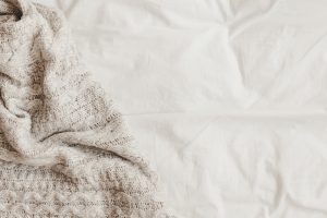 organisation-maison-buanderie-chambres-a-quelle-fréquence-laver-draps-maman-organisation-
